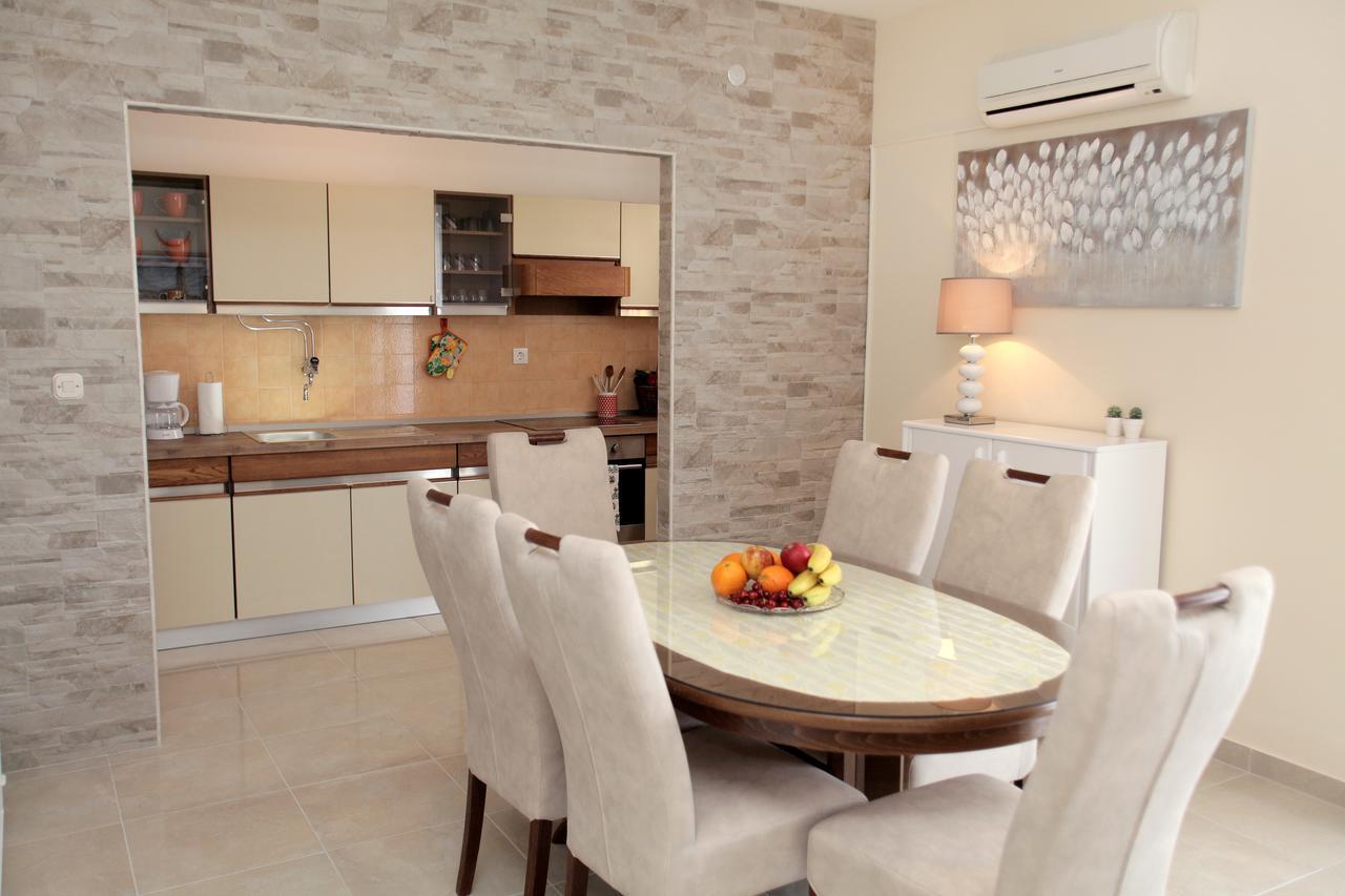 Apartment Carmen Трогір Екстер'єр фото